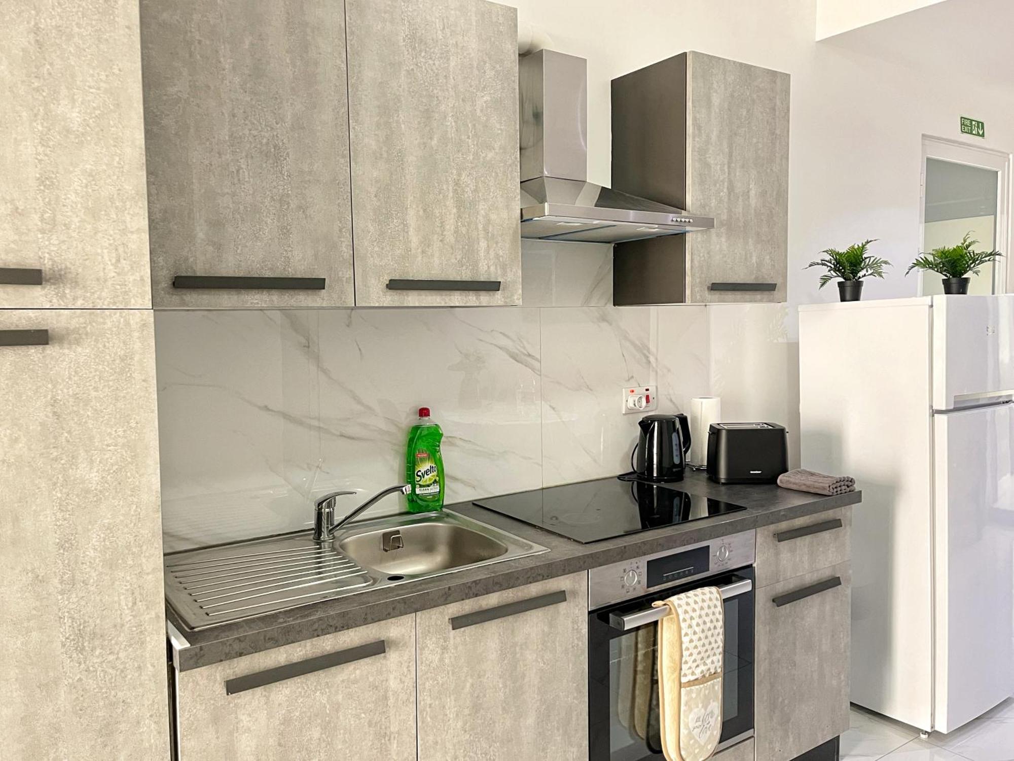 Marina Apartments 姆西达 外观 照片